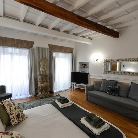 Castel Sant'Angelo Apartments - Exclusive & Luxury-3